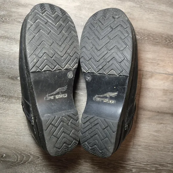 Dansko‎ Black Clogs Women Slip On Leather Mules Size EU 39 US 8.5 Nursin…