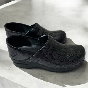 Dansko‎ Black Clogs Women’s Size 8.5