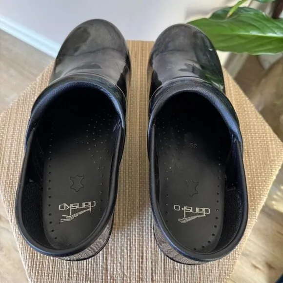 Dansko Black Iridescent Petrol Patent Professional Clogs Size 39