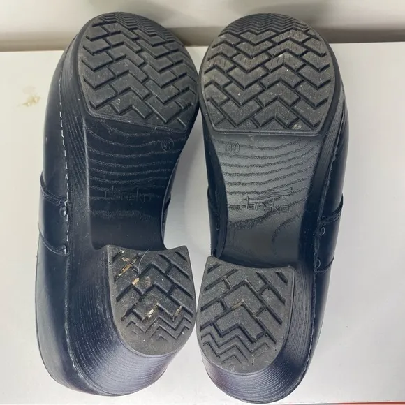 Dansko Black Nursing Slip On Work Clogs Size 41 10.5 11