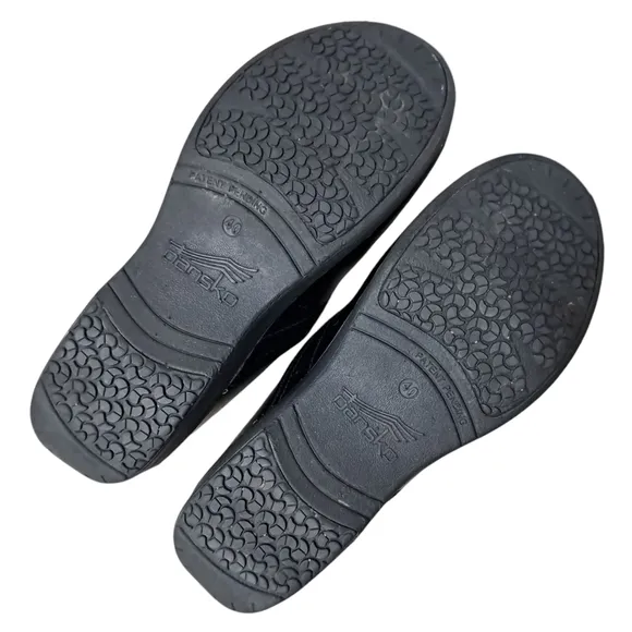 Dansko Black Professional Slip-On Clogs Size 40 Wide EU