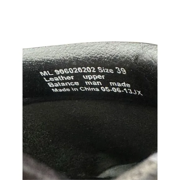 Dansko Black Leather Tooled Clog Size 39 US 9