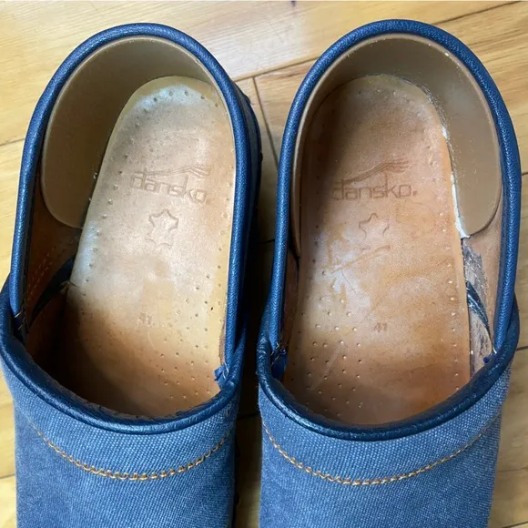 Dansko Blue Denim Clogs Womens 41 (9.5) Slip Resistant Work Shoes Made in Poland