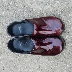 DANSKO Burgundy Red Patent LeatherComfort Professional Clogs Size 41 (10…