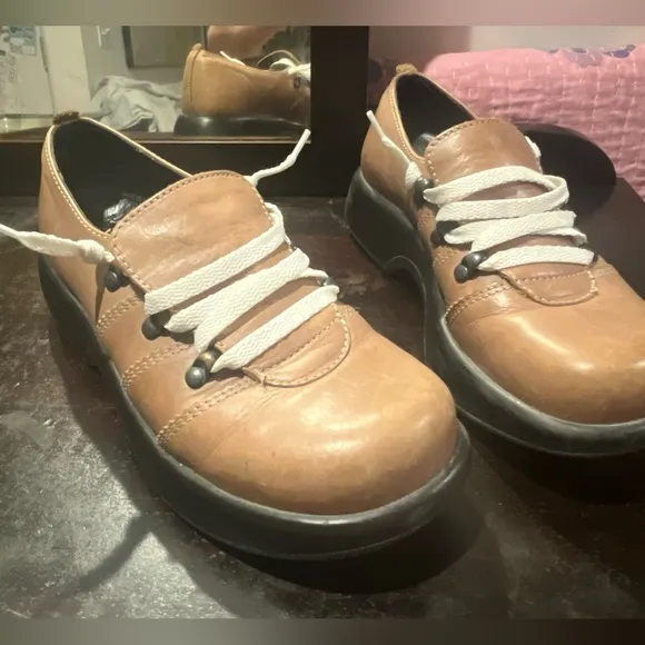 Dansko Chunky leather oxfords