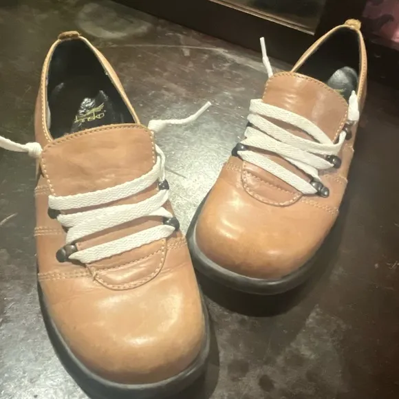 Dansko Chunky leather oxfords