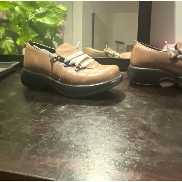 Dansko Chunky leather oxfords