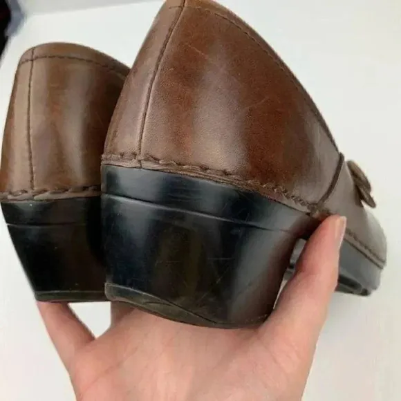 Dansko clogs size 38 7.5-8 Brown leather button