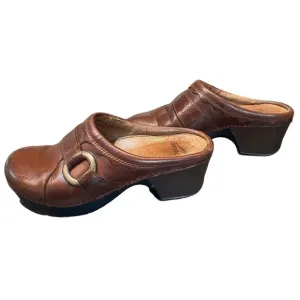 Dansko Dark Brown Work Clogs l Women’s Size 7.5 Shoes