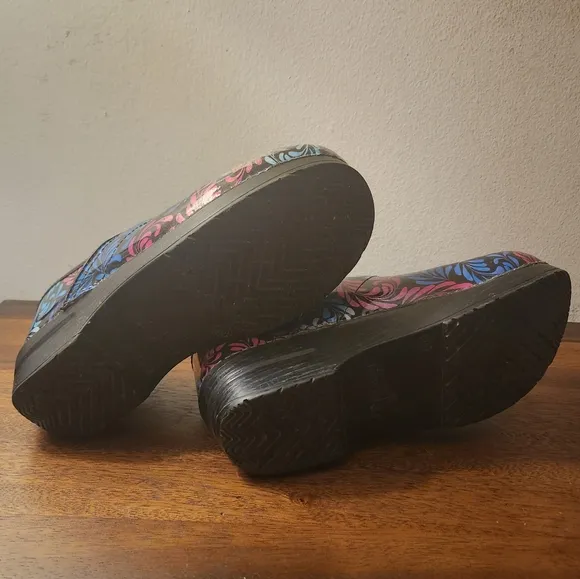 Dansko | Floral Paisley Clogs