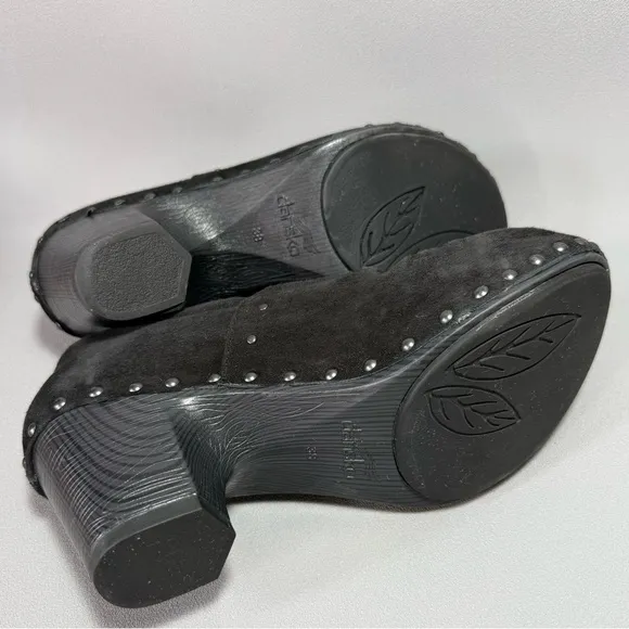 Dansko Harlow Burnished Black Suede Leather Studded Mule Clogs EU38