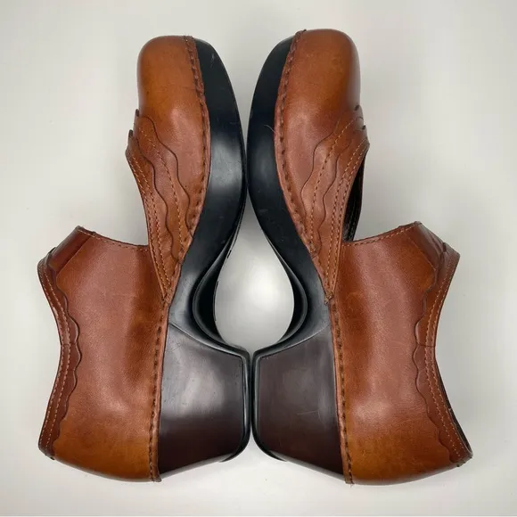 Dansko Harlow Mary Jane Clogs Brown Leather Size 39 Flowers Daisies