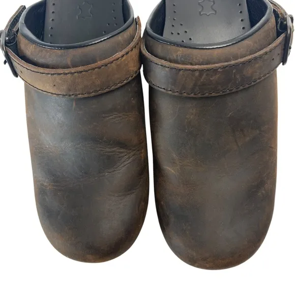 DANSKO Ingrid Clogs Mule Leather in Antique Brown Oiled Size 38 (US 8.5-9)