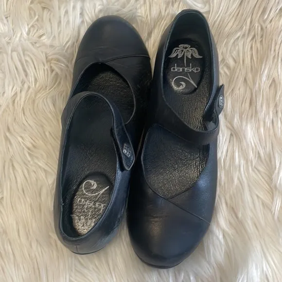 Dansko leather Velcro black round toe slip on clogs nurse business shoes sz 39