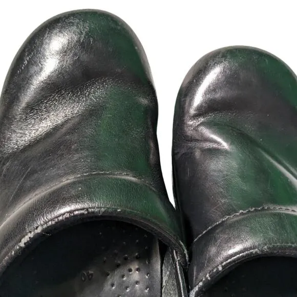DANSKO leather work nurse clogs Women's Size 40 / 9.5-10 in Black