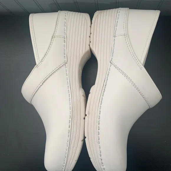 Dansko‎ LT Clogs White Size 40