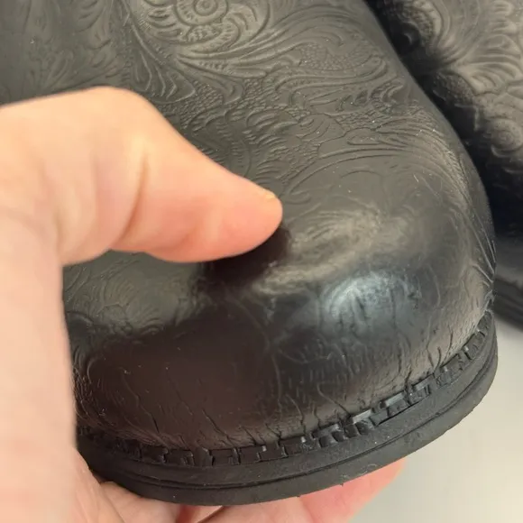 Dansko LT Women’s EU 41, US 10.5-11 LT Professional Clogs Black Tooled Floral