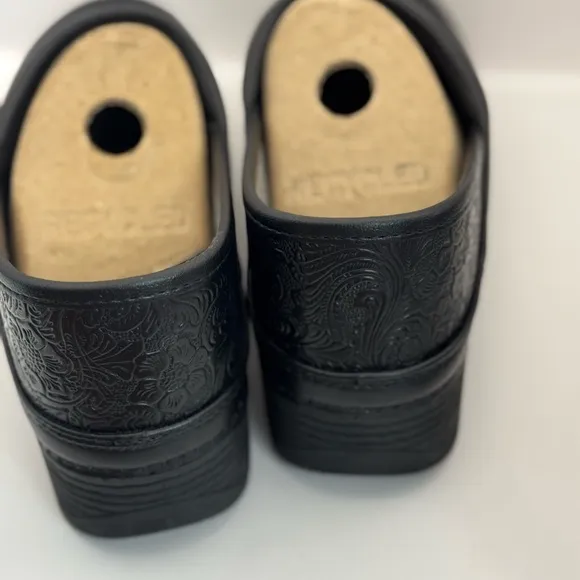 Dansko LT Women’s EU 41, US 10.5-11 LT Professional Clogs Black Tooled Floral