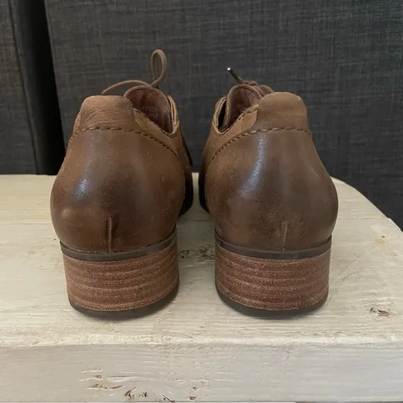 Dansko Mary Jane Linda Lace Up Pump Oxfords in Taupe Burnished Leather Size 36