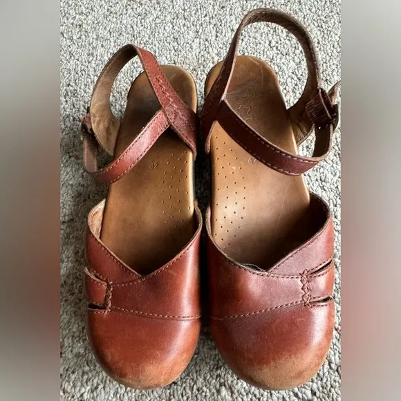 Dansko Mary Jane Slingback Sandals Clogs Shoe Size 42 Tan Leather - Closed Toe