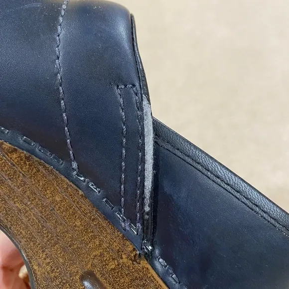 Dansko Matte Blue Leather Clogs size 36