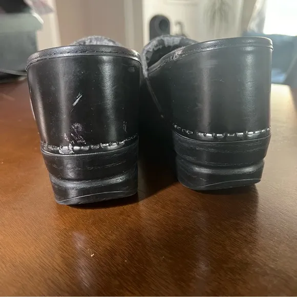 Dansko Men’s Professional Solid Black Clogs Narrow Size EU 41/US 8