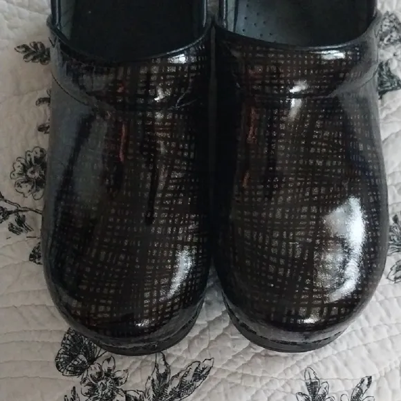 Dansko NWOB clogs size 39