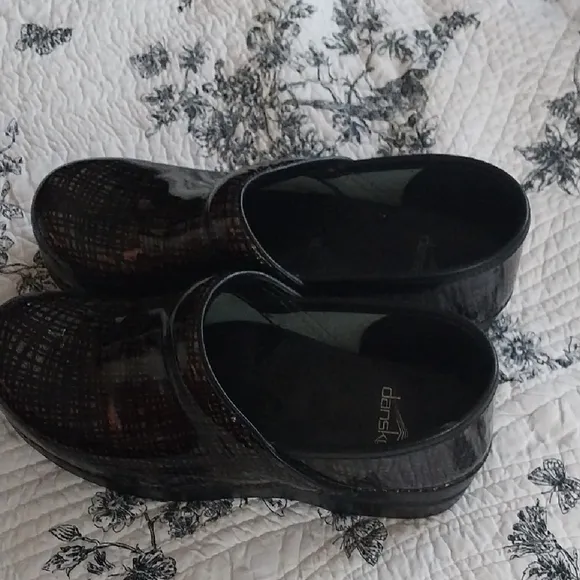 Dansko NWOB clogs size 39