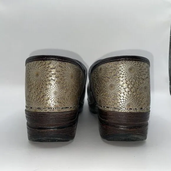 Dansko Pro XP Professional Clogs Women's Size‎ 7.5, Gold, Brown Floral Medallion
