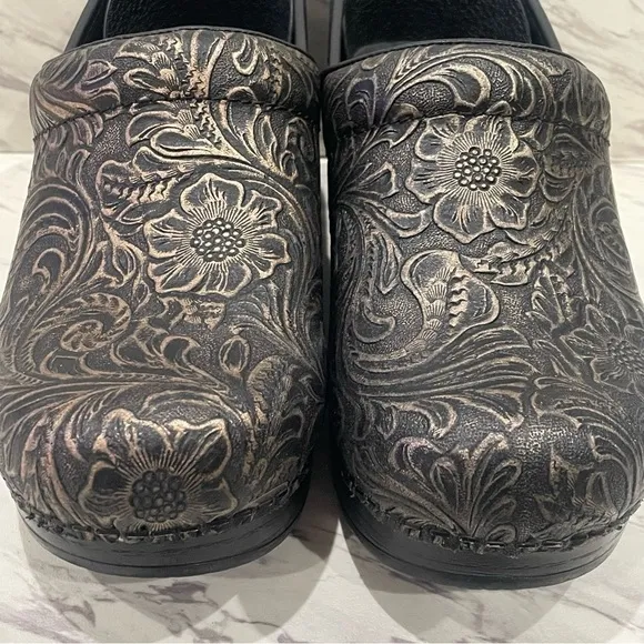 Dansko Professional Black Antique Tooled Leather Upper Nursing Clog Sizes 36