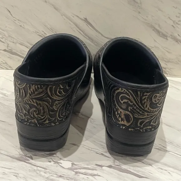 Dansko Professional Black Antique Tooled Leather Upper Nursing Clog Sizes 36