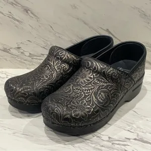 Dansko Professional Black Antique Tooled Leather Upper Nursing Clog Sizes 36