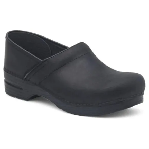 Dansko Professional Black Oiled Leather Platform Chunky Slip-on Clogs 39