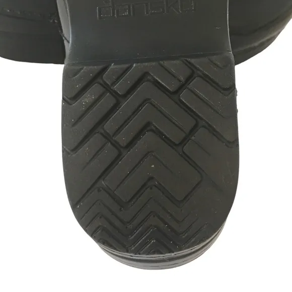 Dansko Professional Black Patent Leather Clogs | 37