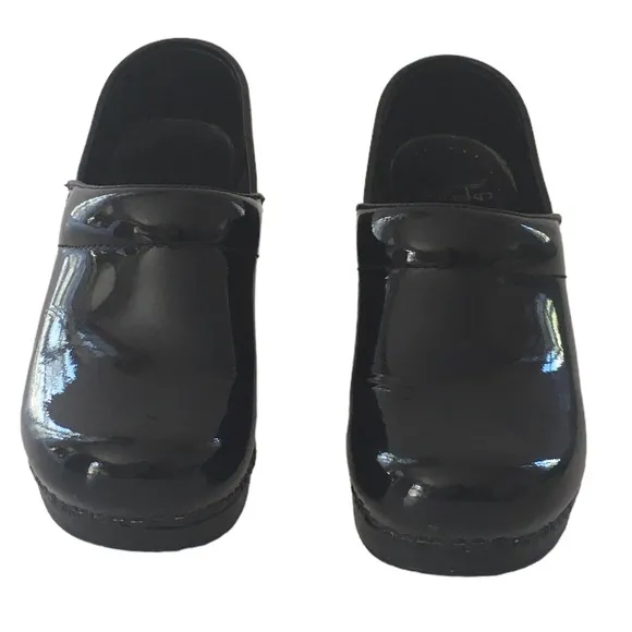 Dansko Professional Black Patent Leather Clogs | 37
