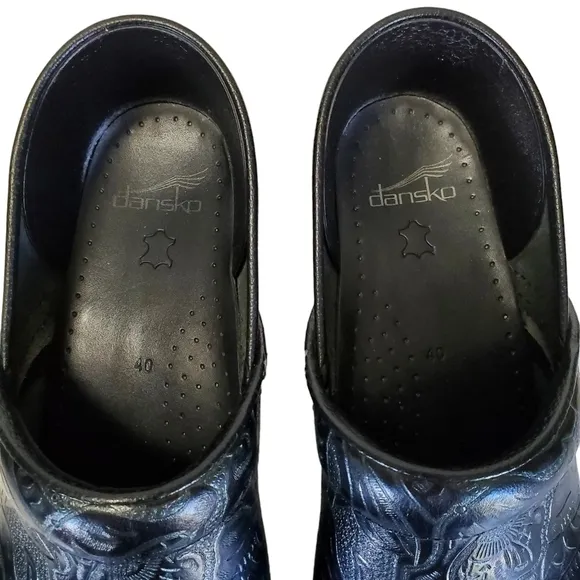 Dansko Professional Black Tooled Leather Printed Work Clogs Women’s Size 40