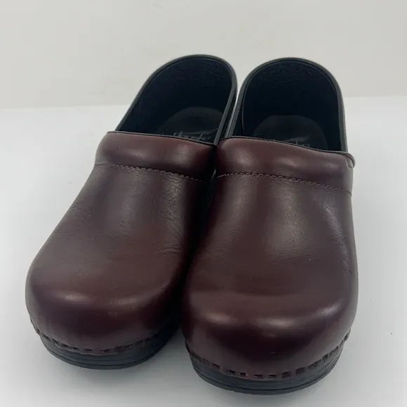 Dansko Professional Brown Leather Clogs Size 42 US 11.5 - 12 Comfort Work Shoes