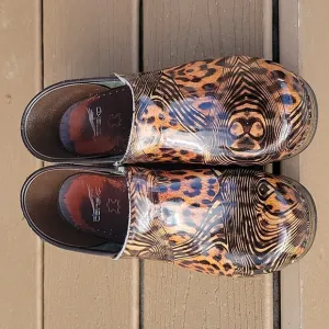 Dansko Professional Cheetah Print Patent Leather  Clogs - Size UK 38 |US 7.5-8