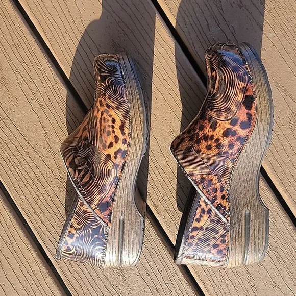 Dansko Professional Cheetah Print Patent Leather  Clogs - Size UK 38 |US 7.5-8