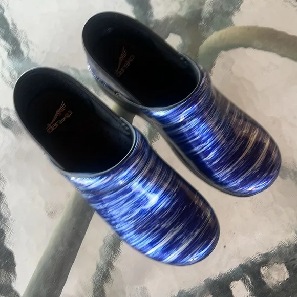 Dansko Professional Clogs New no Box Sz 38 (7.5-8) Patent Leather in Blue Water