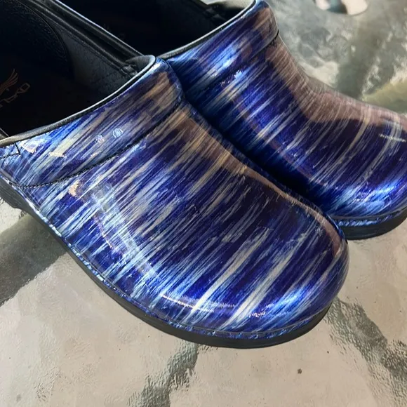 Dansko Professional Clogs New no Box Sz 38 (7.5-8) Patent Leather in Blue Water