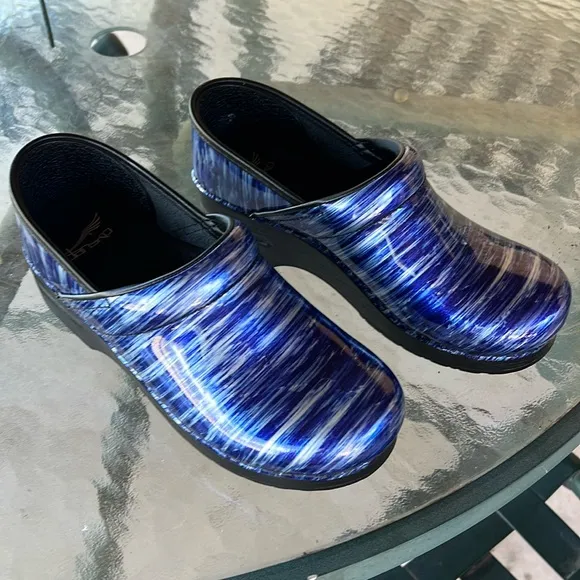 Dansko Professional Clogs New no Box Sz 38 (7.5-8) Patent Leather in Blue Water