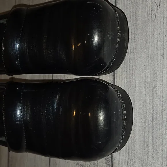 Dansko Professional Metallic Patent Leather Clogs Blue/Gray/Black Size EU 37