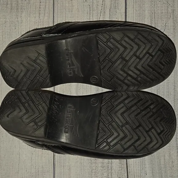 Dansko Professional Metallic Patent Leather Clogs Blue/Gray/Black Size EU 37