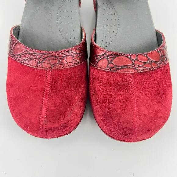 Dansko Sally Red Suede Croc Mary Jane Clogs Size EU 38 7.5/8