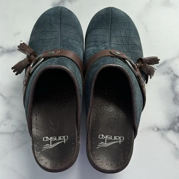 Dansko Shandi Nubuck Clogs Mules Blue Leather Croc Pattern Tassel Size EU 36