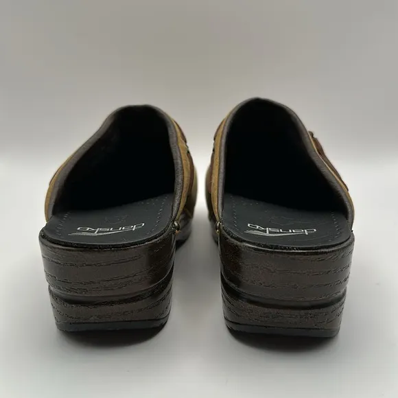 Dansko Shannon Leather Tassel Clogs Size 40 eu