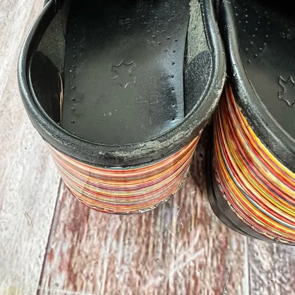 Dansko stipped clogs size 38‎