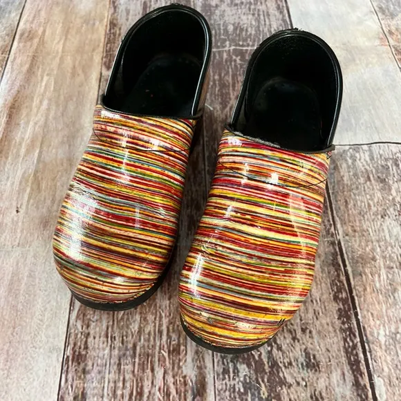 Dansko stipped clogs size 38‎