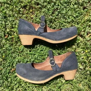Dansko Suede Missy Mary Jane Clogs Womens 9.5/10 EU 40 Dark Gray Nubuck Leather